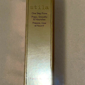 NIB Stila One Step‎ Prime